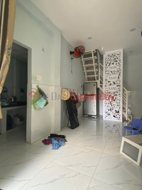 TAN PHU - HOA BINH - 25M2 - 3 FLOORS - 8M ALLEY - NEAR TH HIEP TAN SCHOOL - COMPLETED PROPERTY SCREEN PRICE 2.X BILLION _0