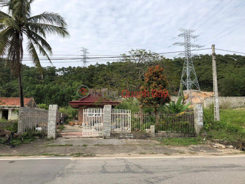 The owner needs to sell quickly the land lot belonging to Yen Lap Area - Minh Thanh Ward - Quang Yen Town - Quang Ninh Province. Sales Listings