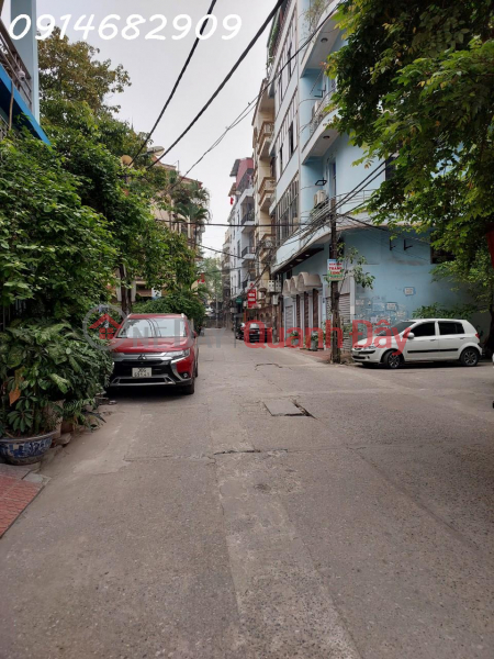 EXTREMELY RARE - NGUYEN HONG TOWNHOUSE FOR SALE: 33M2 x 6 FLOORS, 2-CAR AWAY, ADDITIONAL 8 BILLION Sales Listings