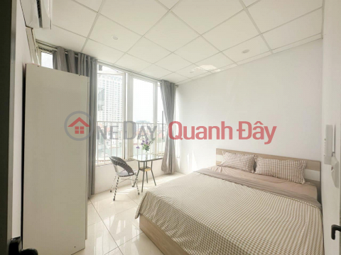 Owner rents out 2 bedroom apartment in Au Co, Tay Ho. Lots of light and airy. _0