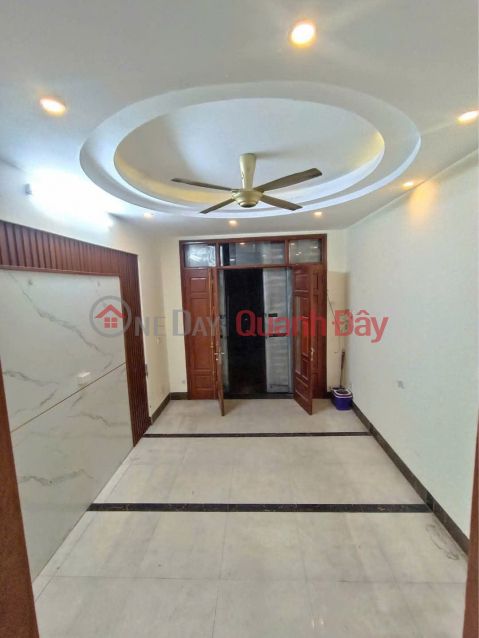 Whole house for rent in lane 150 Tan Khai, Hoang Mai, 35m2, 5 floors, 3 bedrooms, 11 million _0