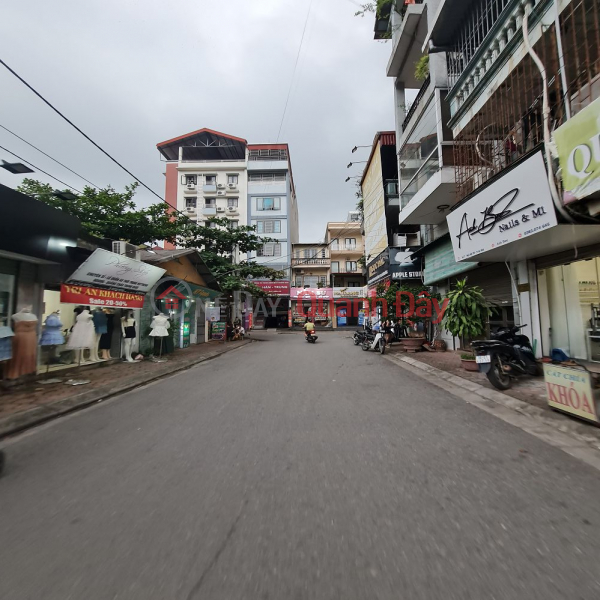 Rare segment. 55m2 car road in Trau Quy, Gia Lam. 10m from main business axis. Contact 0989894845 Sales Listings