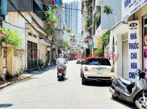 Chính chủ bán- Mặt phố Yên Lạc, quận Hai Bà Trưng, Nhà đẹp 34m2, 4.5 tầng, mặt tiền 5.5m -KD sầm uất _0