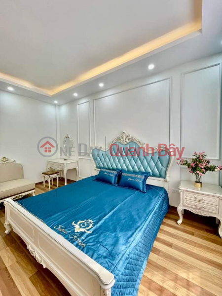 AU CO TOWNHOUSE FOR SALE, TAY HO DISTRICT, BEAUTIFUL LOCATION, CAR PARKING DAY AND NIGHT 10M FROM THE HOUSE, 2-SIDED HOUSE, PERMANENTLY OPEN FRONT, Vietnam | Sales, đ 4.8 Billion