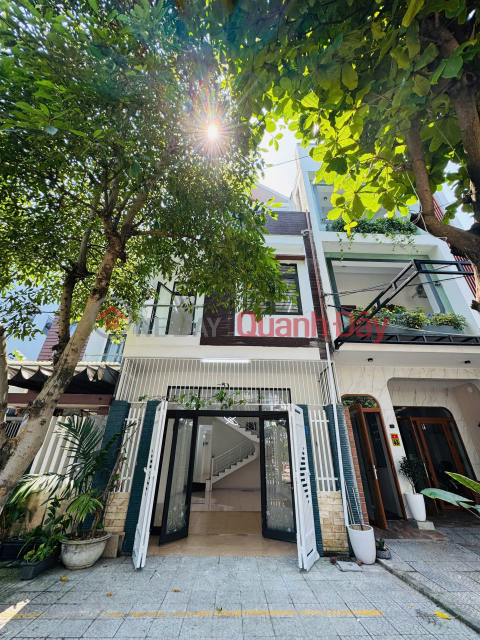BEAUTIFUL 3-STORY HOUSE - LY DAO THANH STREET – SON TRA DISTRICT, 100M2 - 11.X BILLION VND _0