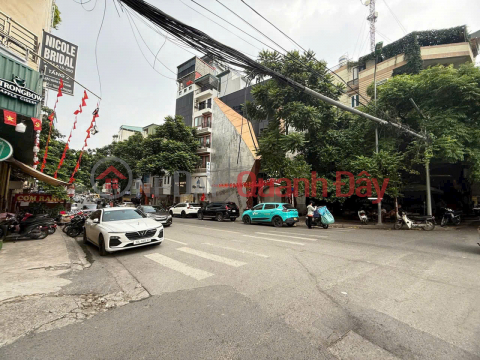 LA THANH STREET FRONT - BUSINESS - OFFICE BUILDING - CENTER - 1 BASEMENT, 10 FLOORS - ELEVATOR.<br \/> House for sale on the beach _0