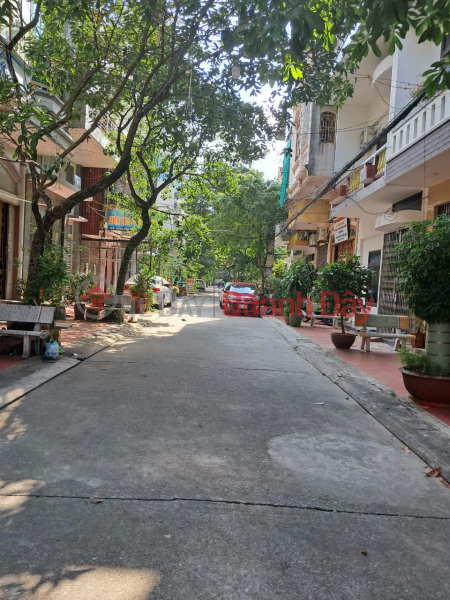 House and land for sale at Ngo Quang Bich street, Bo Xuyen ward, all furniture will be given away when the customer buys the house. Vietnam, Sales | đ 3.3 Billion