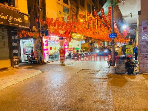 Chỉ hơn 9 tỷ. mặt phố Ngọc Lâm, Kinh Doanh 30m x 5T vỉa hè thêng thang ! _0