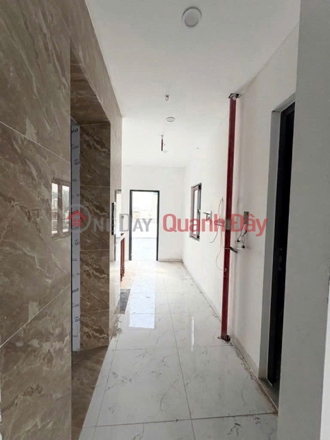 Apartment for sale in CAU GIAY CCMN. 48m2, 6 floors. Area 750 million\/year. Imported ELEVATOR - 12 floors. Only over 11 billion _0