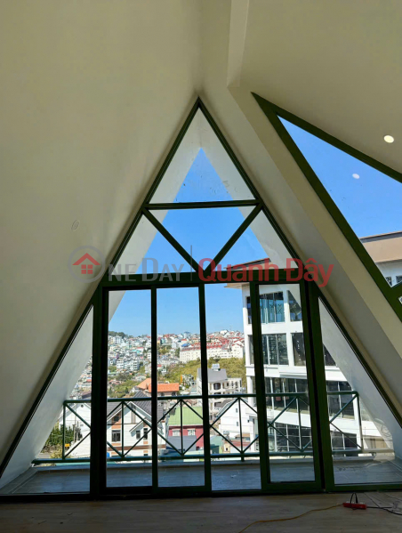 đ 128 Million/ month | 30-room hotel with beautiful views and elevator for rent at 128 million VND, located on Dong Da Street, Da Lat, Lam Dong.