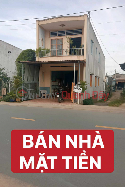 Bán nhà mặt phố.Gia tốt ở phường Tân Châu tỉnh An Giang.Duong lớn thuận lợi cho việc mua bán và kinh doanh Niêm yết bán