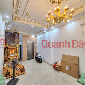 BEAUTIFUL HOUSE IN LOT AREA 918 Phuc Dong 40\/45 m2 X 6 floors, 3.6m frontage, 13.5 billion Long Bien-Hanoi. _0