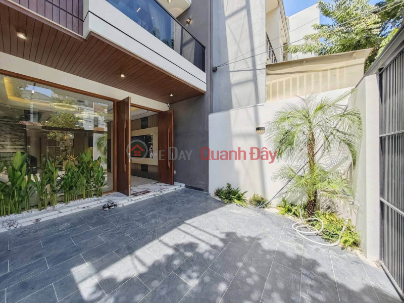 Newly built 3-story house with frontage on Con Dau 2 Street - Hoa Xuan. Vietnam Sales đ 8.8 Billion