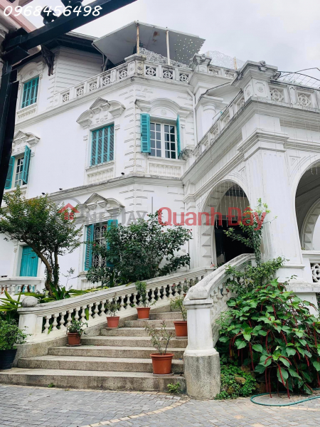 The owner sells Long Bien Villa 1500m2, Ngoc Thuy, French Architecture, King Class Sales Listings