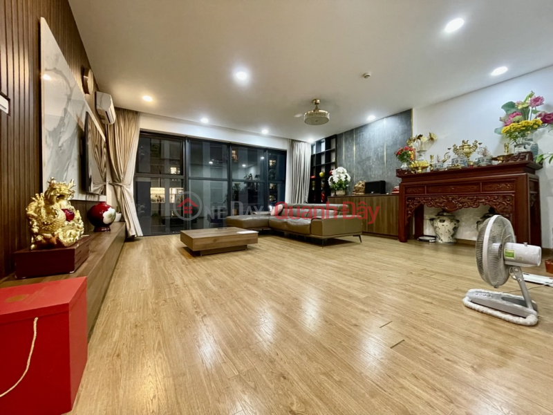 (100% real news) Corner lot 135m2 x 3 bedrooms with car parking Iris Garden - East facing balcony - Furniture 1 billion Sales Listings