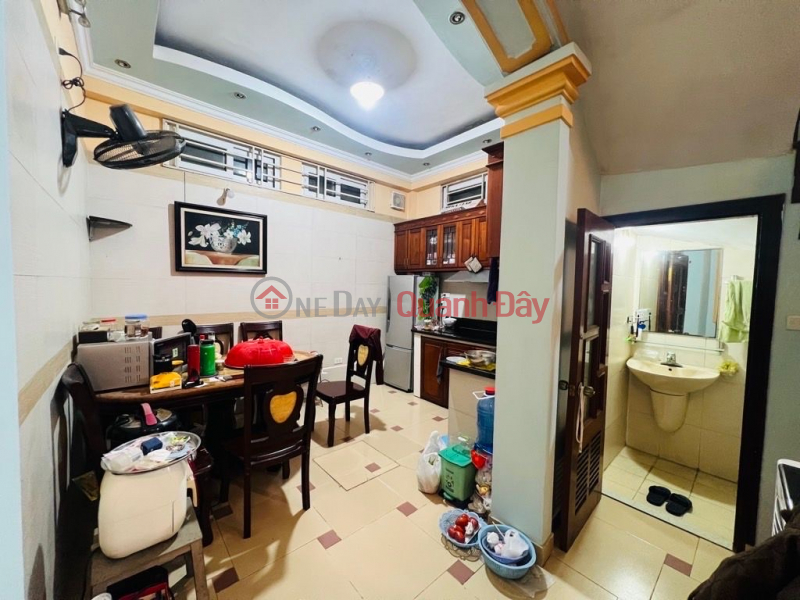 đ 11.3 Billion, Nguyen Khang Street, 50m² x 4 floors, 11.3 billion VND, alley accessible by car, connecting to various routes, privately built, near the main street.