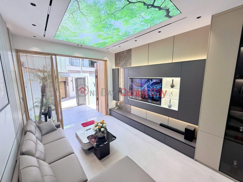 Selling a 3-story house with 3 mezzanines in an alley accessible by car on Ton Duc Thang Street - Fully furnished as pictured. Sales Listings