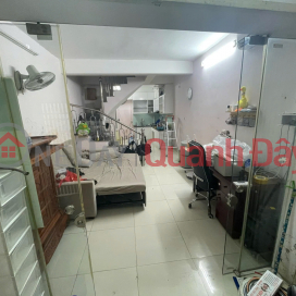 Whole house for rent in lane 509 Vu Tong Phan, 2 floors, 40m2, 2 bedrooms, 7.5 million VND online business, living... _0