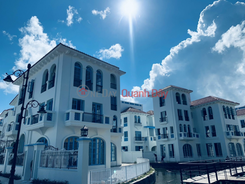 The owner sends and sells the quadrangle villa Sun Ferria, the original price of the investor is 14.7 billion VND Sales Listings