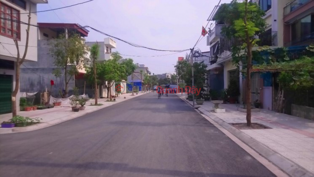 Selling 2 plots of land on Khuc Thua Du street with good business Sales Listings