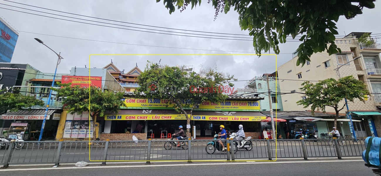 Property Search Vietnam | OneDay | Residential Rental Listings, House for rent on Tan Hoa Canal frontage, Tan Phu District, 200m², 17.5m wide - next to Dam Sen intersection.