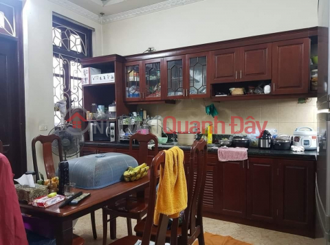 House for sale on Hang Muoi street, Hoan Kiem 62m, 5T, MT 5m, car, business price 32 billion. Contact: 0366051369 _0