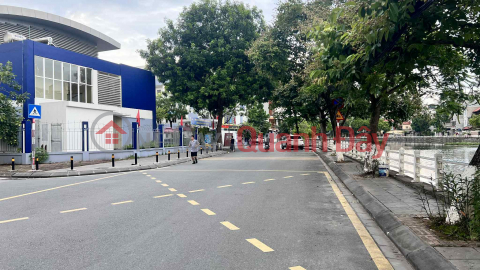 House for sale on Bo De Lake front, area 226m, frontage 12m, 2 open spaces, full residential land _0