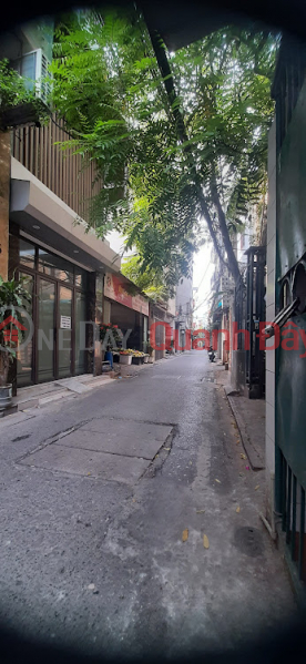 Owner Needs To Sell 4-storey House On Ong Ich Khiem Street, Near The Street, Near Uncle Ho's Mausoleum Only 16ty Sales Listings