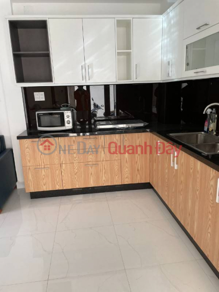 Property Search Vietnam | OneDay | Nhà ở Niêm yết cho thuê | Nhà hẻm xe hơi CMT8, 4x10m, 4 phòng ngủ, full nội thất