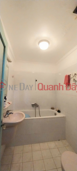 đ 27.8 Billion, HOUSE FOR SALE, URBAN AREA DINH CONG - HOANG MAI, 69 SQM, 5 FLOORS, FRONTAGE 4.7 M, PRICE 27.8 BILLION.