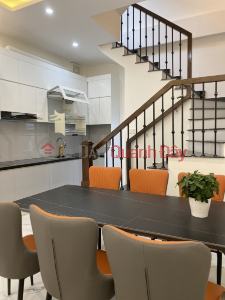 BEAUTIFUL HOUSE NGOC THUY (BAC BIEN) 30M AWAY FROM CARS - BRAND NEW BEAUTIFUL HOUSE - BRING YOUR VALY TO LIVE Sales Listings