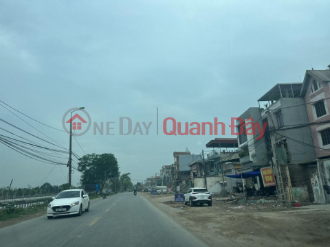ĐƯỜNG Ô TÔ - ĐẤT VUÔNG ĐẸP - CÁCH TRỤC CHÍNH KINH DOANH 50M - TIỆN ÍCH BẠT NGÀN _0
