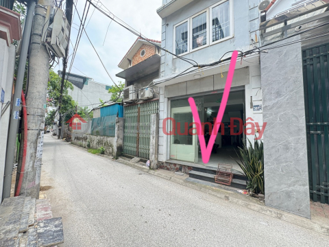 House for sale on lane 405 Ngoc Thuy, 31m x 3 floors, car accessible, small business, only 5 billion 1, negotiable. Contact 0936123469 _0