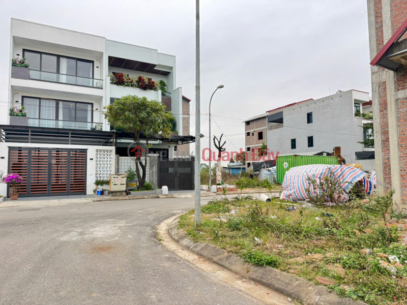 Selling 147m² of land in Chi Dong urban area, Me Linh. Beautiful paved road and sidewalk. Sales Listings