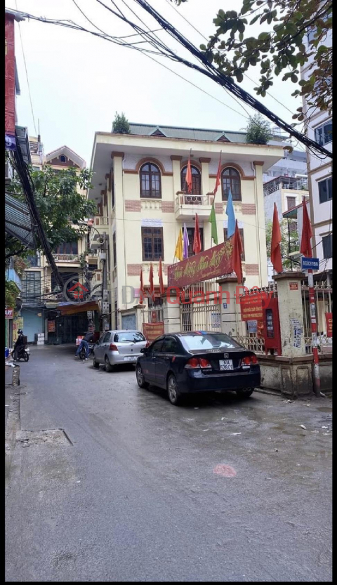 HOUSE FOR SALE IN CAU DIEN - 3 THONG CORNER CORNER - 36M - 4 FLOORS - CAR - BUSINESS - 4 BILLION _0