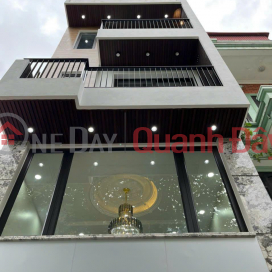 A BEAUTIFUL AND LUXURY HOUSE LOCATED NEAR THE CENTER OF HOAN KIEN LAKE IN LONG BIEN. 2-CAR GARAGE, GOOD ELEVATOR _0