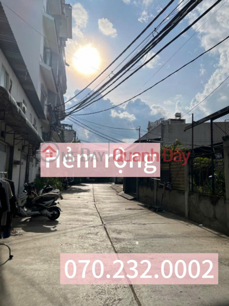 đ 5.29 Billion | HOUSE IN GOOD LOCATION - GOOD PRICE, OWNER NEEDS TO SELL QUICKLY. Corner house with 2 street fronts in Binh Tan district, HCMC