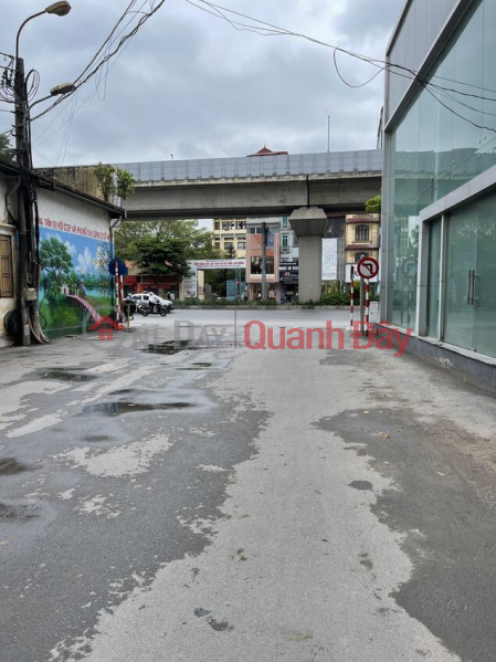 House for rent as an office on Nguyen Trai street 50m x 4t - 15 million to avoid each other Vietnam Sales | đ 15 Million