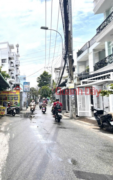 NHÀ MẶT TIỀN, 3 TẦNG, NGANG 5M SIÊU CHUẨN, dtsd 228m, Q2, giá chỉ 11 ty hơn., Việt Nam | Bán, đ 11,5 tỷ