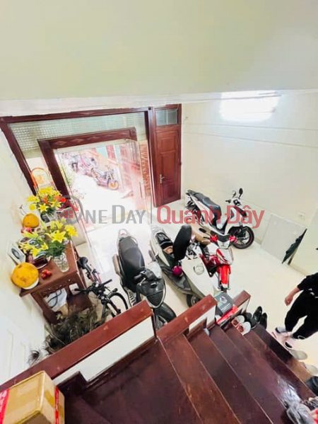 , Please Select, Residential, Sales Listings | đ 13.6 Billion