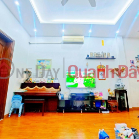 Lieu Giai townhouse, rural alley, near the street, large area, 9m square meter, near LOTTE 120X3T, 18.5 billion. _0