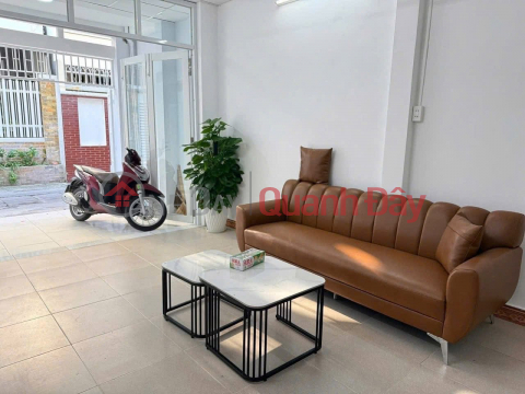 HOUSE FOR SALE IN CENTRAL NHA TRANG – CAR ACCESS ROAD Price only 5.5 BILLION VND – rare opportunity at this price range _0