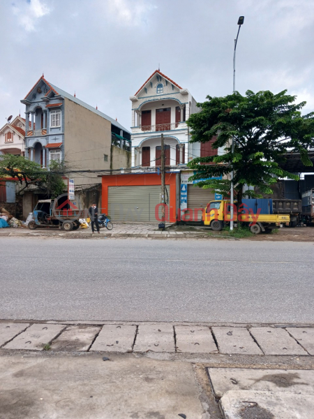 đ 3.2 Billion (Originally) selling land for a beautiful new 3-storey house, in front of a business kiosk on National Road 3 in Pho Yen City