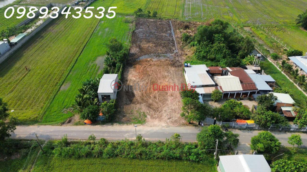 Owner selling a plot of land with frontage on a paved road in Hau Nghia Town, Duc Hoa District, Long An Province. | Vietnam, Sales | đ 7 Billion