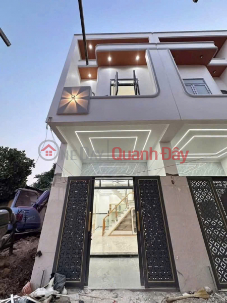 BEAUTIFUL HOUSE FOR SALE - GOOD PRICE - 5m wide concrete road, 30m from asphalt road - Near market, school, FPT University Sales Listings