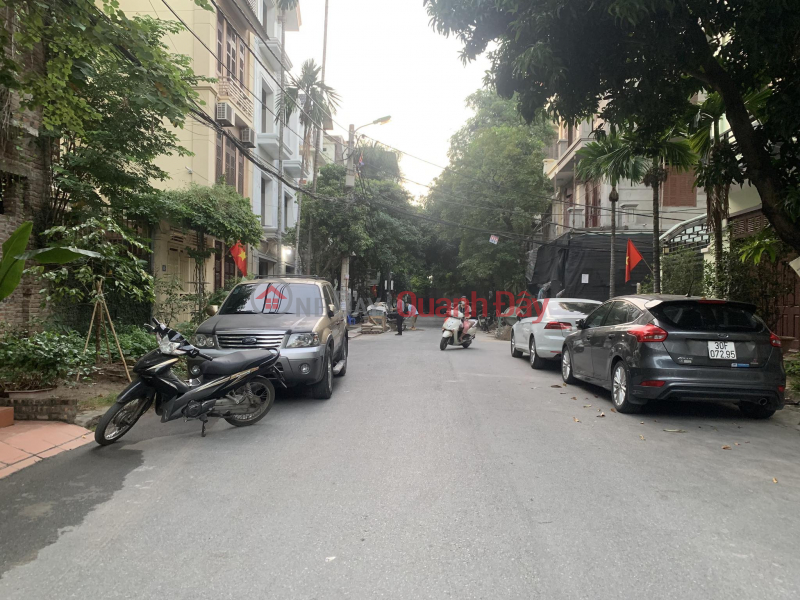 Property Search Vietnam | OneDay | Residential, Sales Listings, Long Bien rough-built villa, 80m x 4 floors, 8.2m frontage, sidewalk, car parking day and night