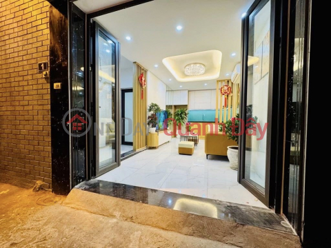 SUPER HOT – BEAUTIFUL HOUSE LIKE SPA – THROUGH ALLEY – FULL FURNITURE 3 BEDROOMS, CLOSED – NEAR TIMES CITY – OVER 6 BILLION! _0