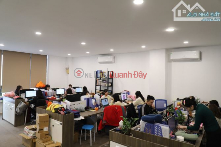 Quick office floor for rent in Hoang Cau Skyline building, Hoang Cau street, Dong Da, Hanoi Vietnam Rental, đ 350 Million/ month