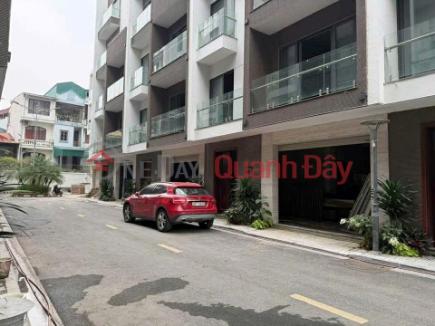 Adjacent to Ngoc Lam, 82m² x 6 floors, 8m frontage, near Mipec, opposite the Red River scenic boulevard. _0