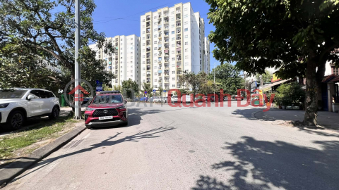 bán nhà Gia Thuỵ, 90m, mặt tiền 5.5m, ôtô tránh, full thổ cư _0